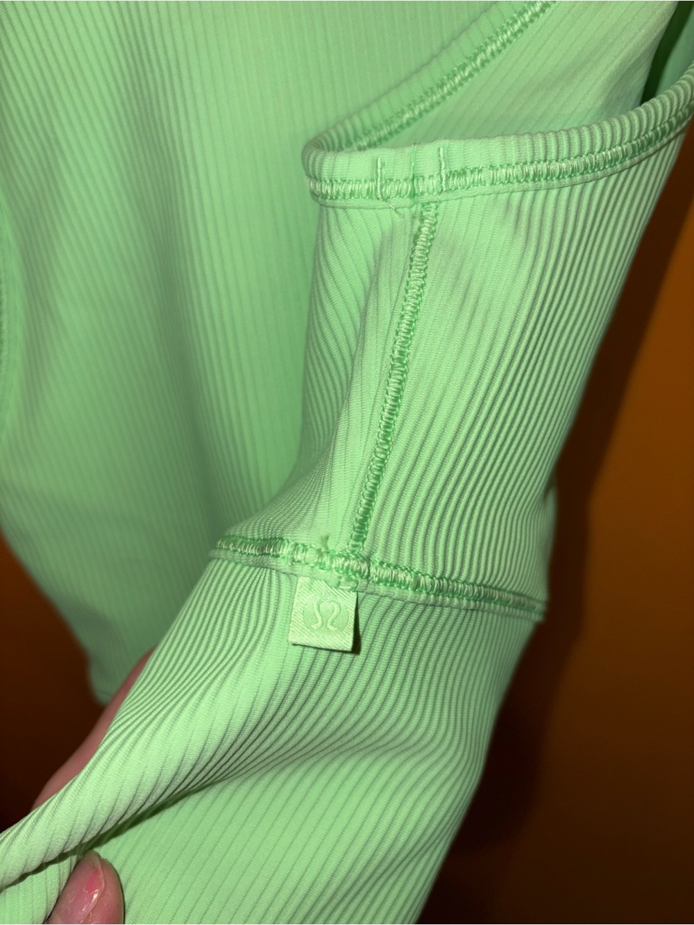 Lululemon Power Pivot Lime Green Ribbed Crop Tank - Picture 3 of 4